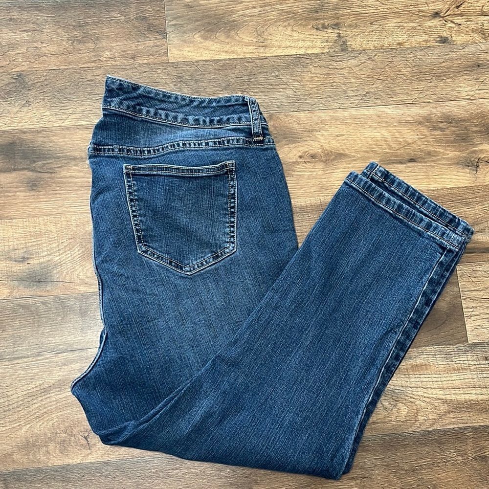 Torrid cropped skinny jeans size 16